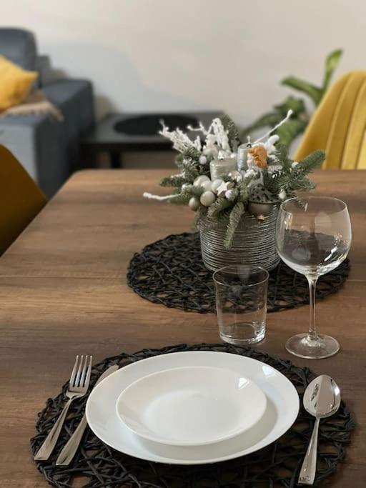 Apartament La Casa ทิมิชัวรา ภายนอก รูปภาพ
