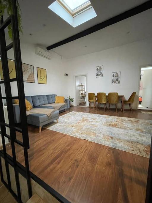 Apartament La Casa ทิมิชัวรา ภายนอก รูปภาพ