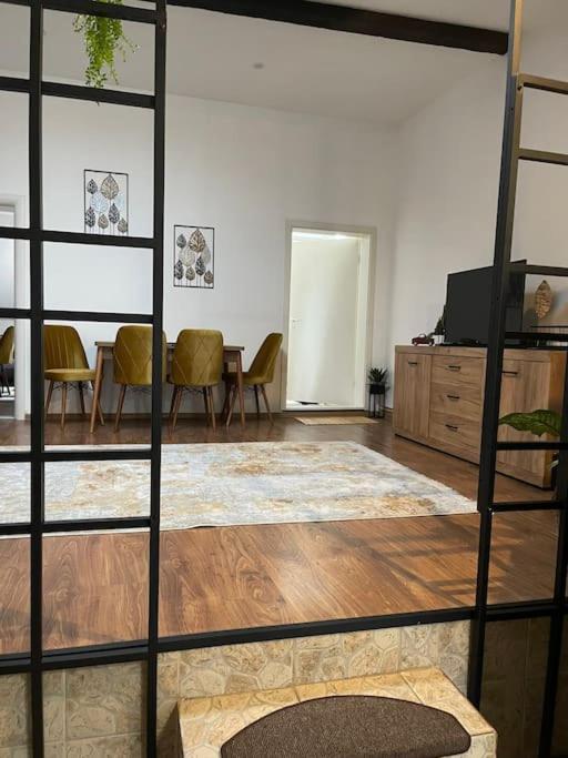 Apartament La Casa ทิมิชัวรา ภายนอก รูปภาพ